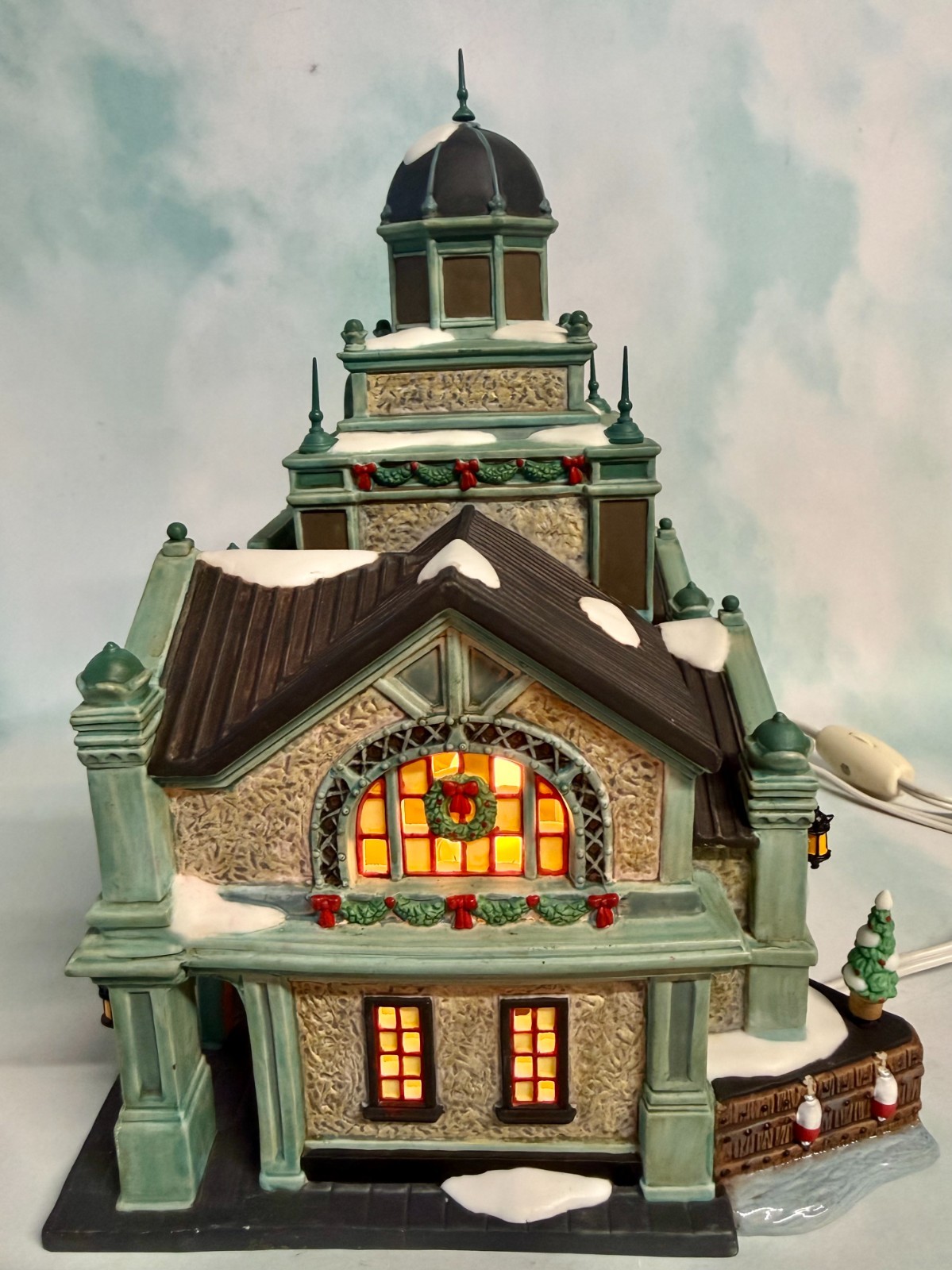 DEPT 56 CHRISTMAS IN CITY- EAST HARBOR FERRY TERMINAL 59254 COLLECTOR’S EDITION