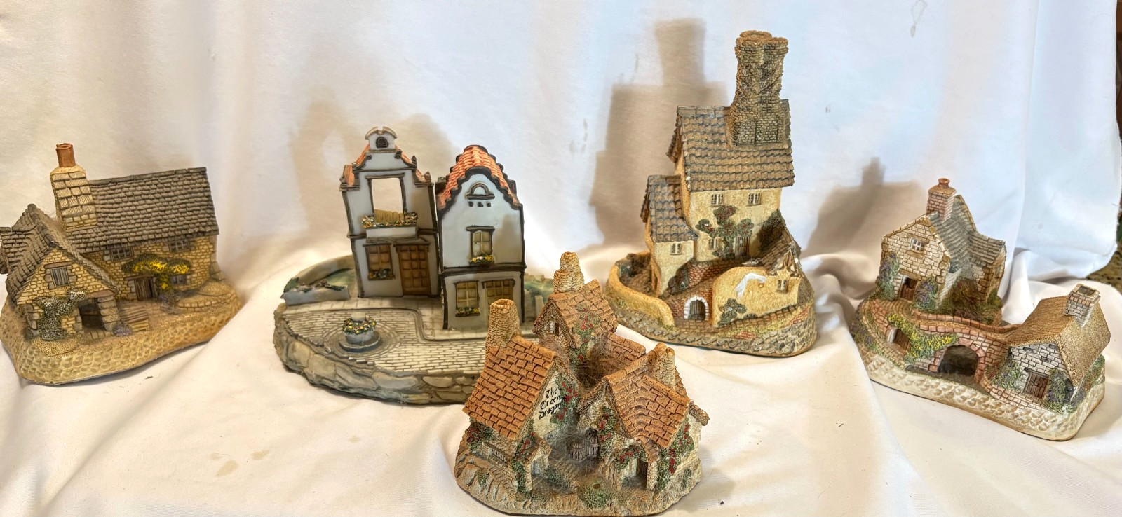 Vintage Lot of 5 David Winter Cottages Collection – 1980-1985