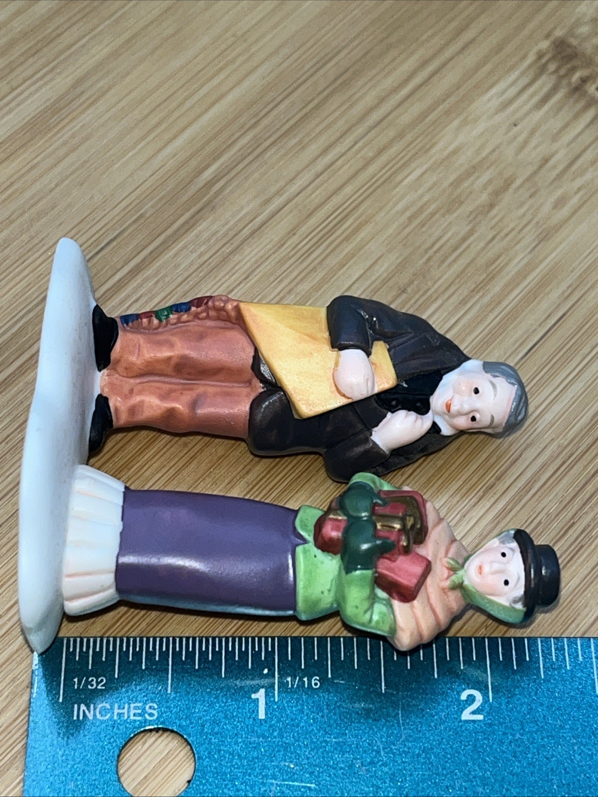DEPT 56 Christmas Village H.V. Series David Copperfield REPLACEMENT FIGURE #2