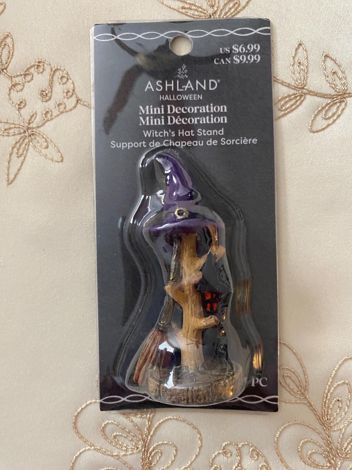 ASHLAND HALLOWEEN MINIATURES WITCH’S HAT STAND ~ NEW IN PKG