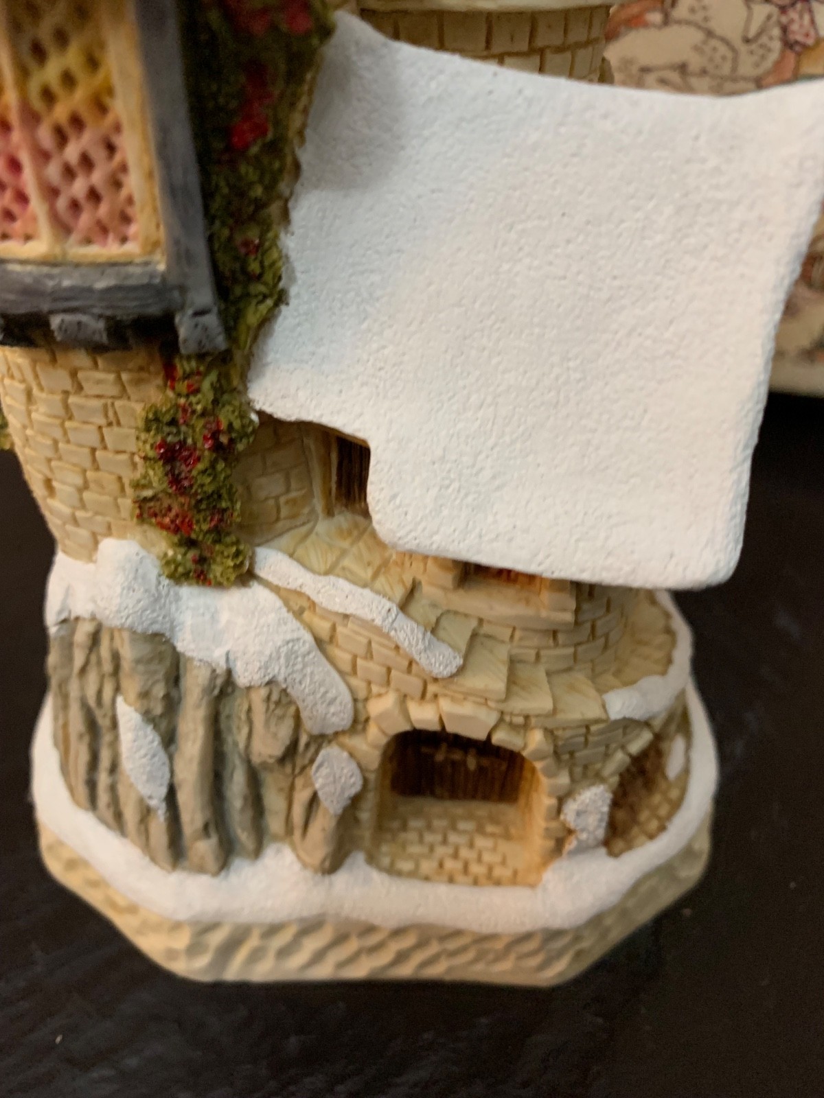 David Winter Uncle Scrooges Christmas Castle British Hand made and Hand Painted