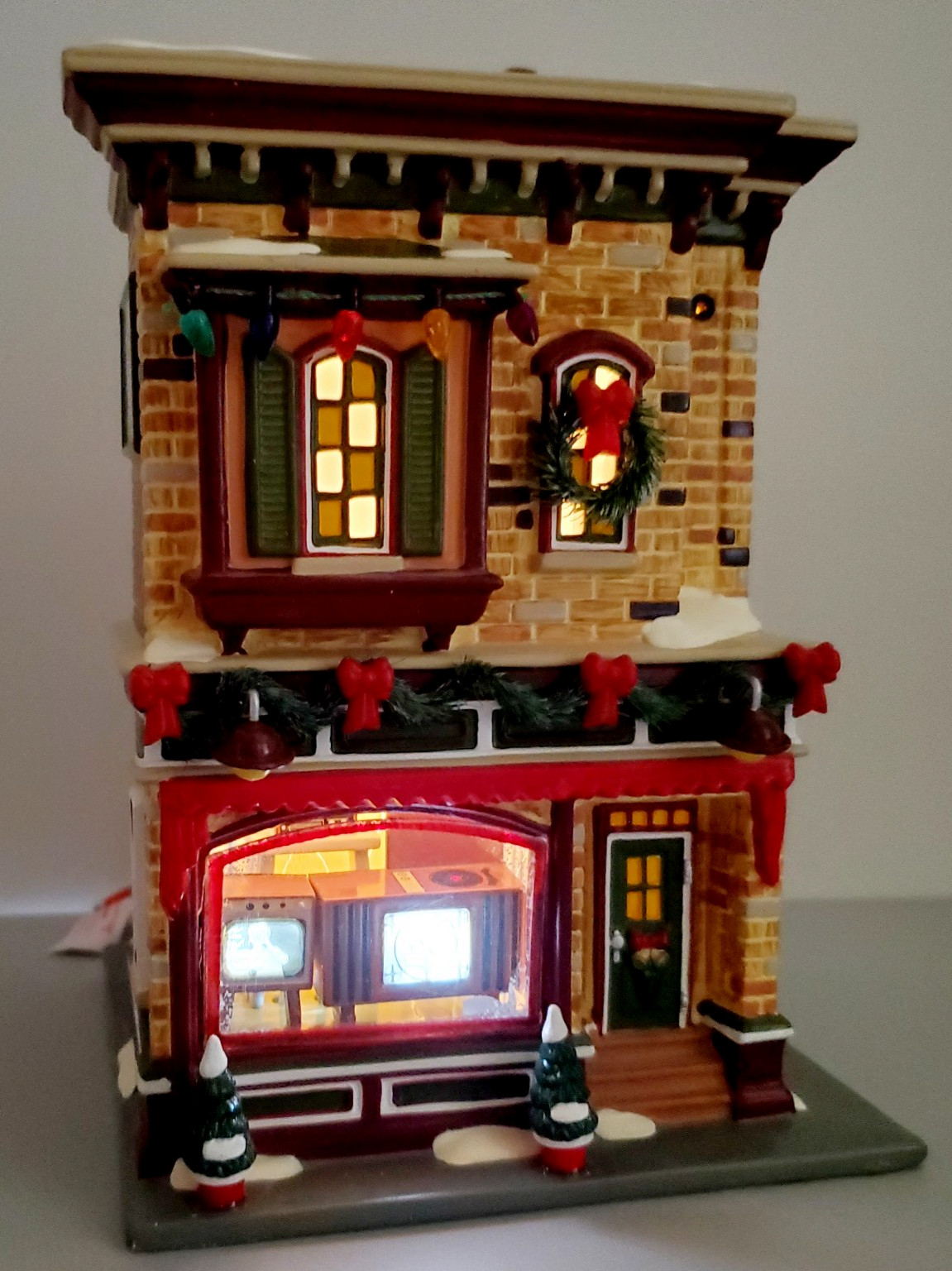 Department 56 Snow Village Buds T.V. and Hi-Fi #55612 Inspected/Tested💖