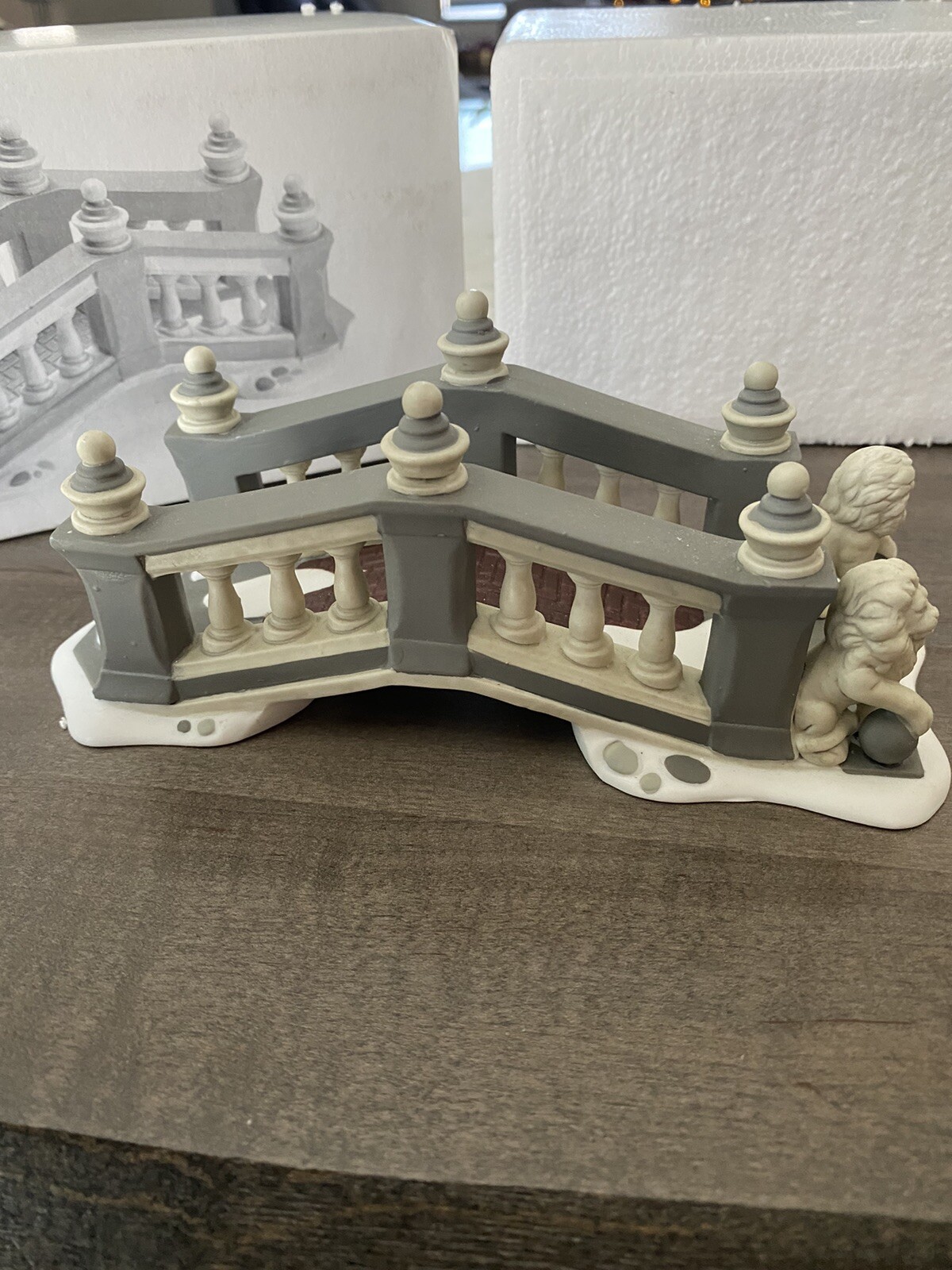 Dept. 56, Heritage Village Collection, “LIONHEAD BRIDGE” #5864-5 W/orig Box