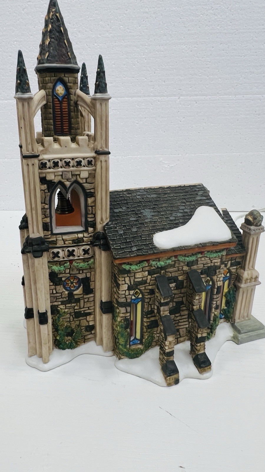 Dept 56 Dickens Village Series “Somerset Valley Church” Gift Set 9 Pc Complete !