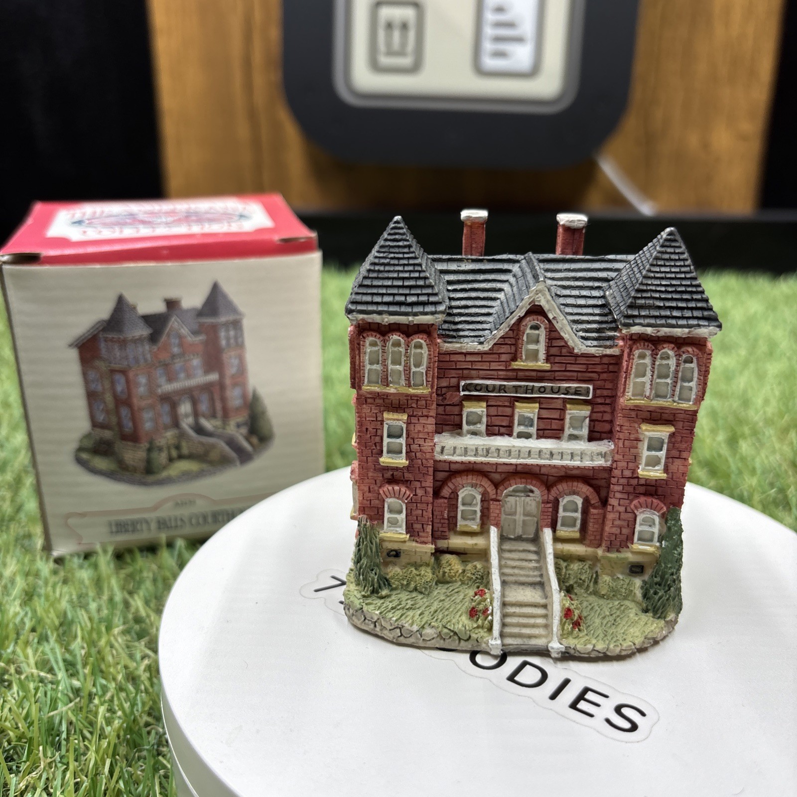 Liberty Falls Courthouse Americana Collection Miniature Village AH39 Vintage 93