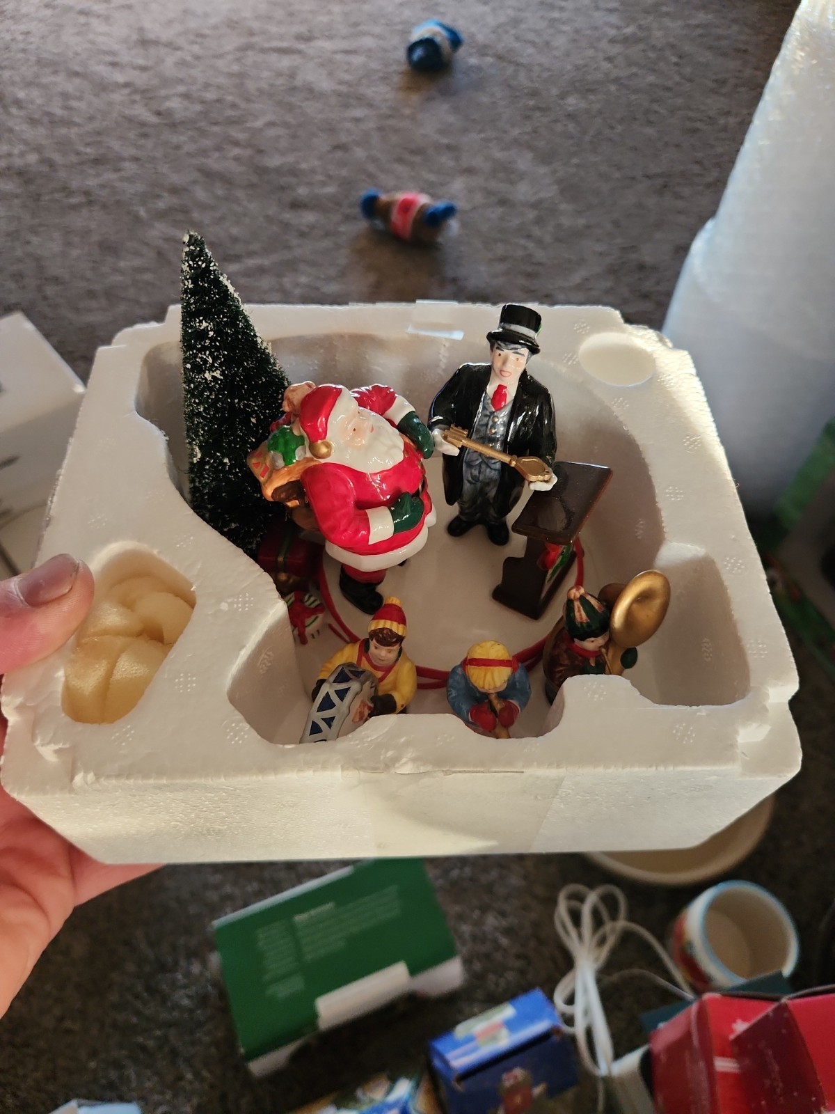 Department 56 Snow Village Sainta Bundle. 3 Pieces In Lot.