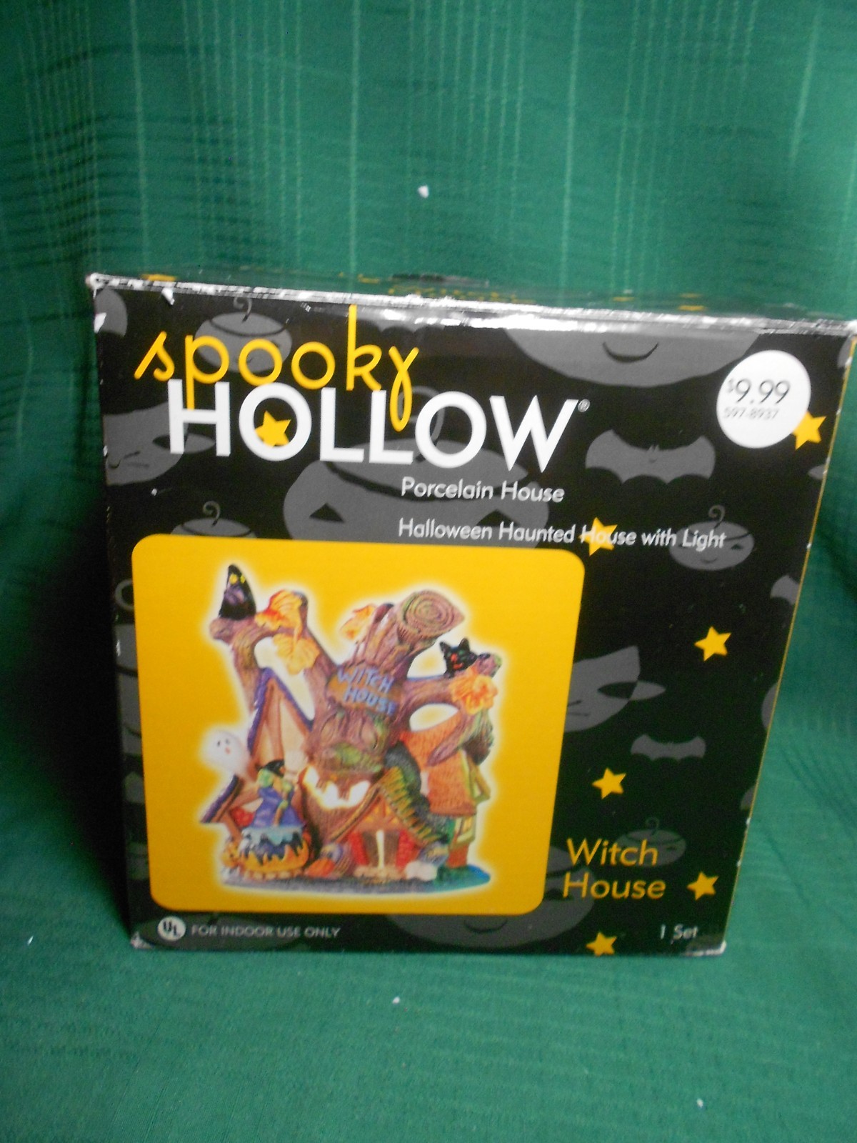 Spooky Hollow Village Lighted Witch House
