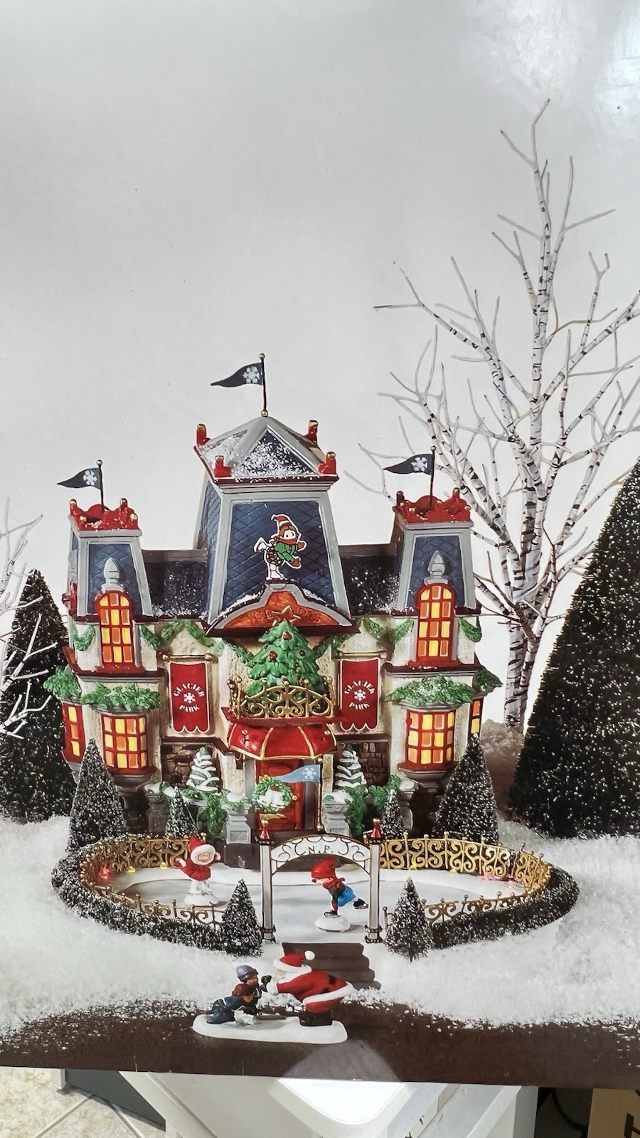 Dept 56 North Pole Series”Glacier Park Pavilion” Holiday Gift Set Please Read !