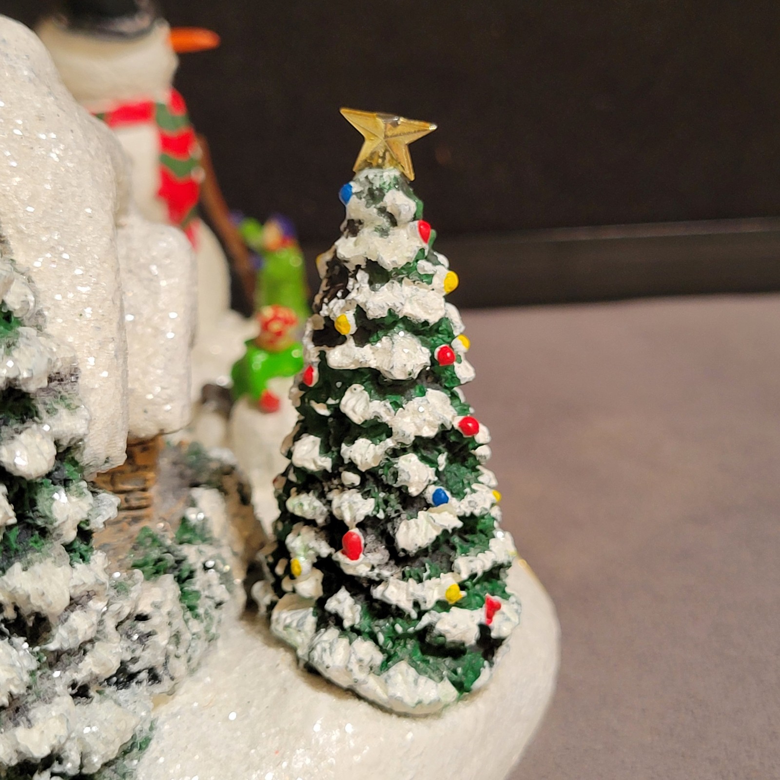 *Thomas Kinkade Painter Of Light Everett’s Cottage Lights Christmas Village FLAW