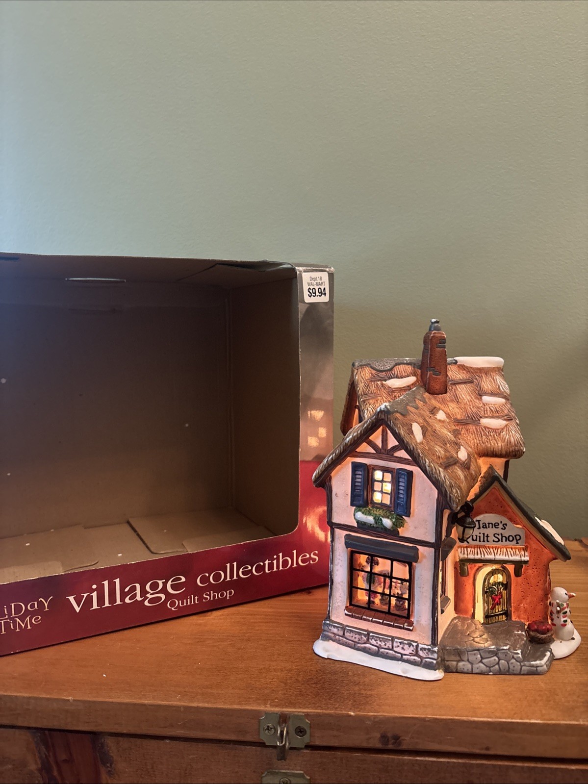 Holiday Time Village Collectible Quilt Shop Vintage Christmas Lighted House