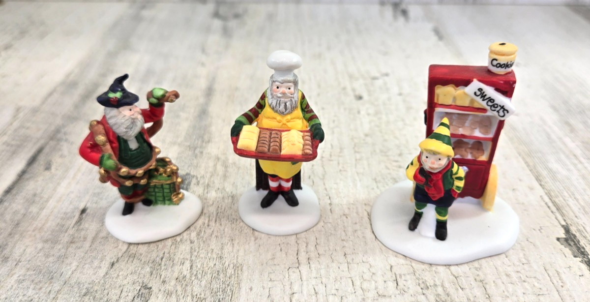 Department 56 Baker Elves Heritage Village Collection 5603-0