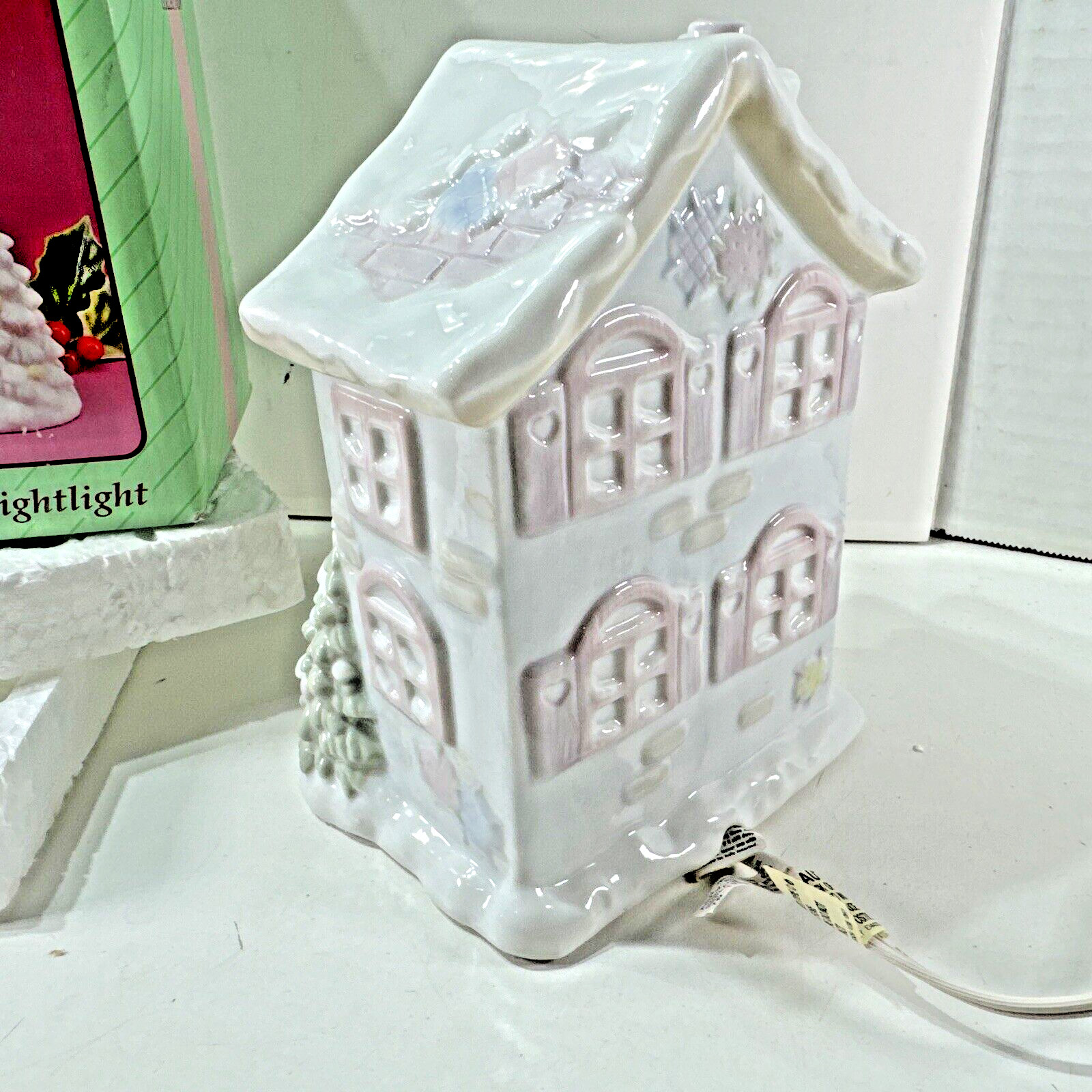 Vintage Precious Moments Home Sweet Home Christmas House Nightlight Lamp 1995