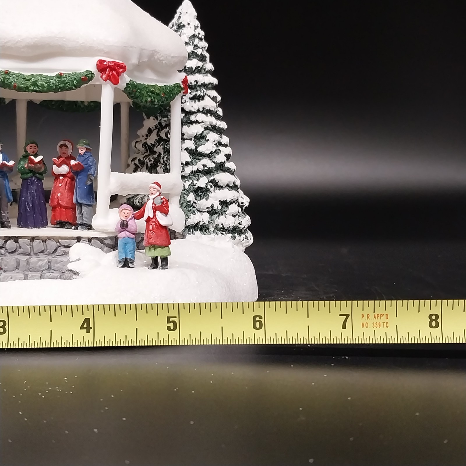 Thomas Kinkade Sweet Sounds Of Christmas Teleflora Lighted Gazebo 2023 Village