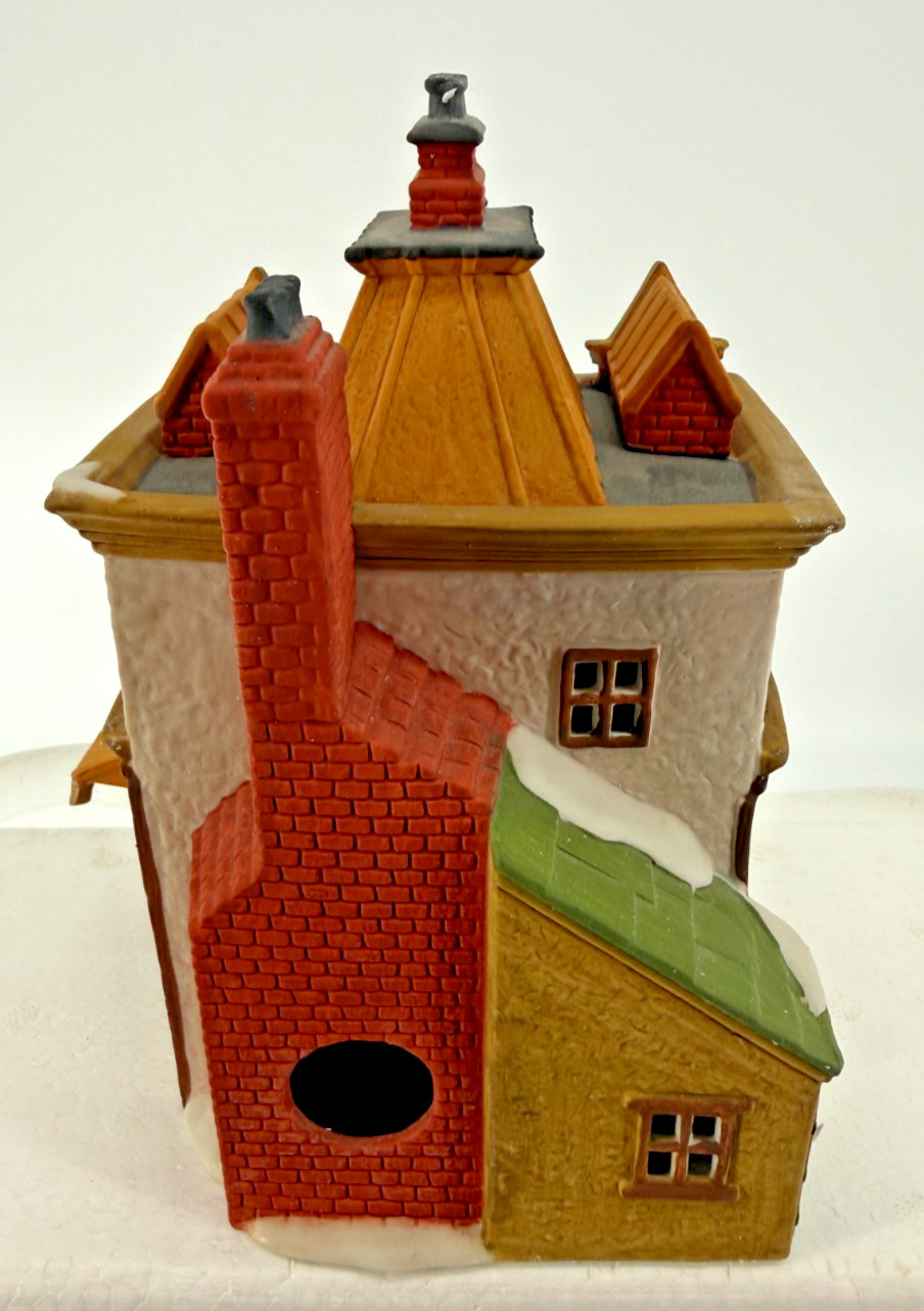 Department 56 Dickens Village Theatre Royal Porcelain Lighted Building #5584-0 1