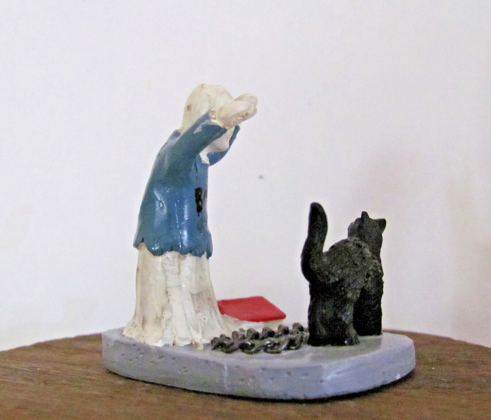 Lemax Spooky Town Figurine – Practicing #12011