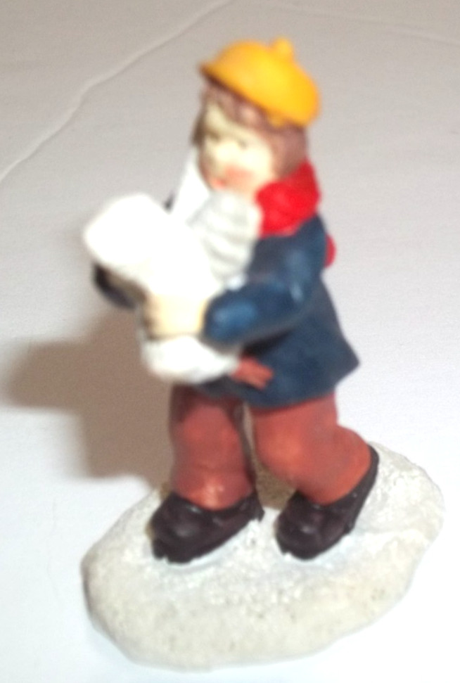 Cobblestone Corners Christmas Village figures children kids 1.5 – 2.0 inch small