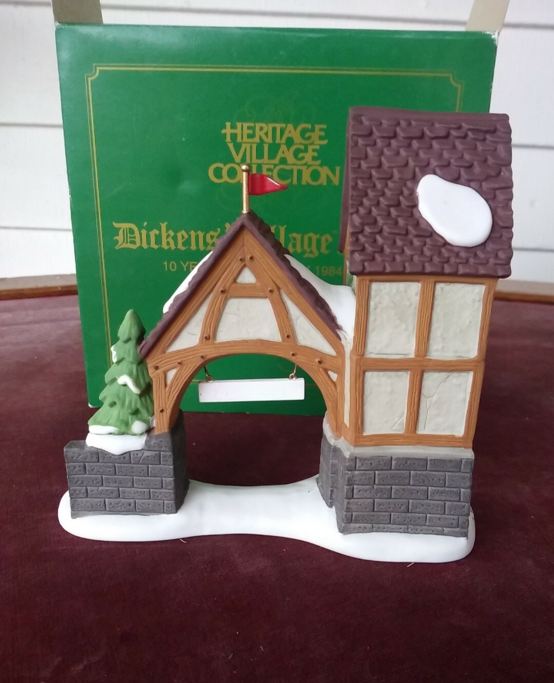 Dept 56 Dickens Village 10 Year Anniversary 1984-1994 “Postern”#9871-0 Very Good