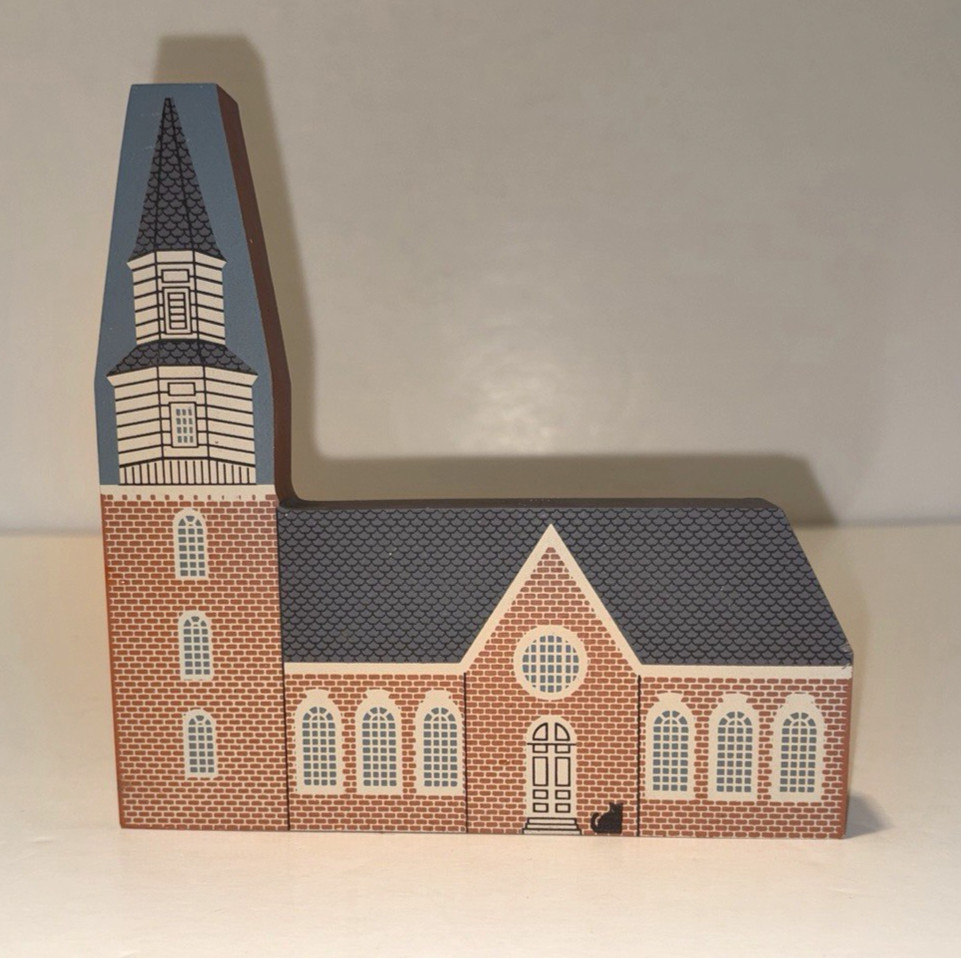 VTG Cats Meow Village Handcrafted Bruton Parish Church Williamsburg Shelf Sitter