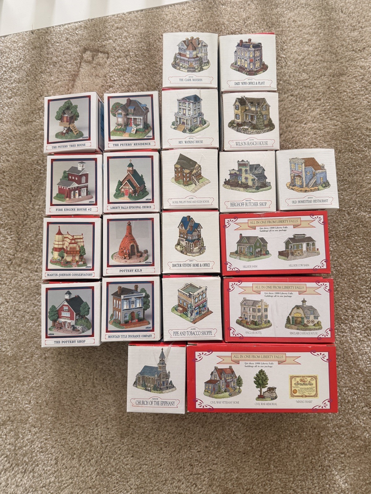 Liberty Falls Americana Collection Lot of 24 Buildings w/ Boxes Village Set