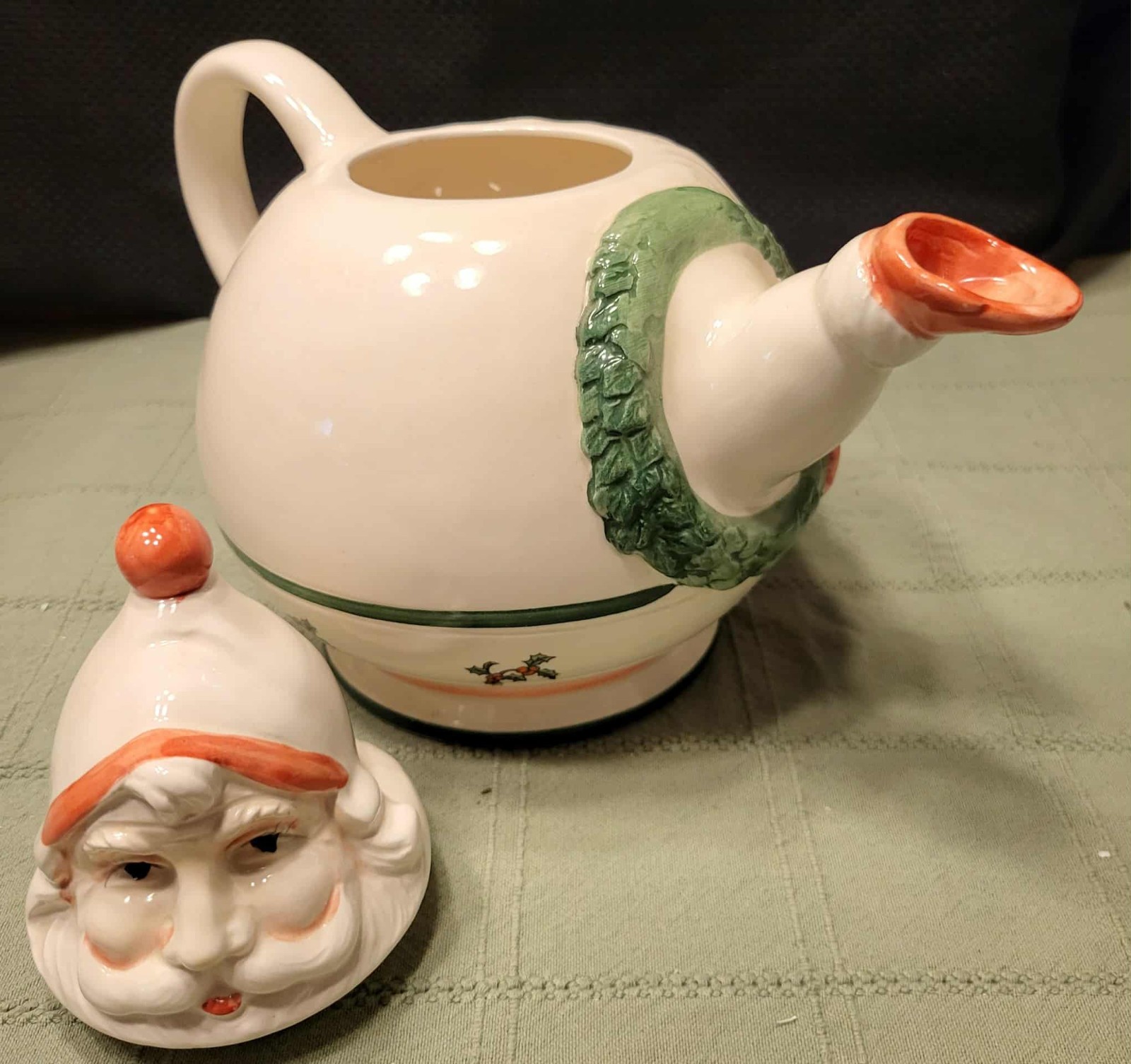 Dept. 56 Christmas Kringles Teapot