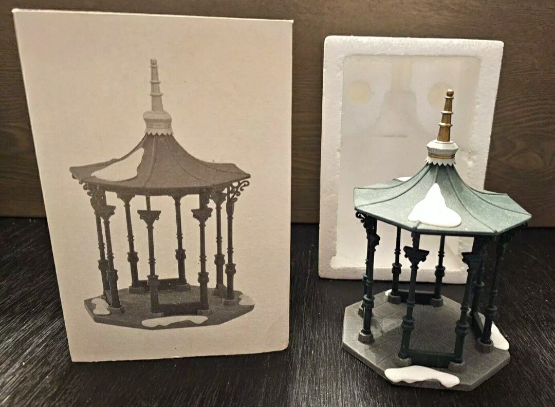 Dept. 56 Heritage Village Collection Town Square Gazebo #55131 In Original Box