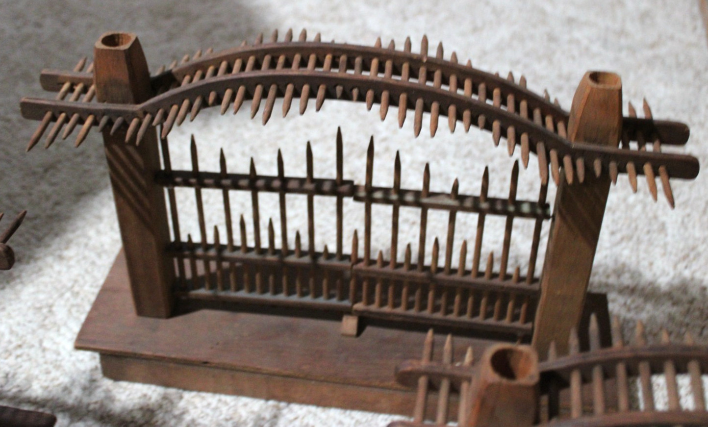 ANTIQUE VICTORIAN ASIAN CHINESE MINIATURE FENCE GATES XMAS VILLAGE RAILROAD WOOD
