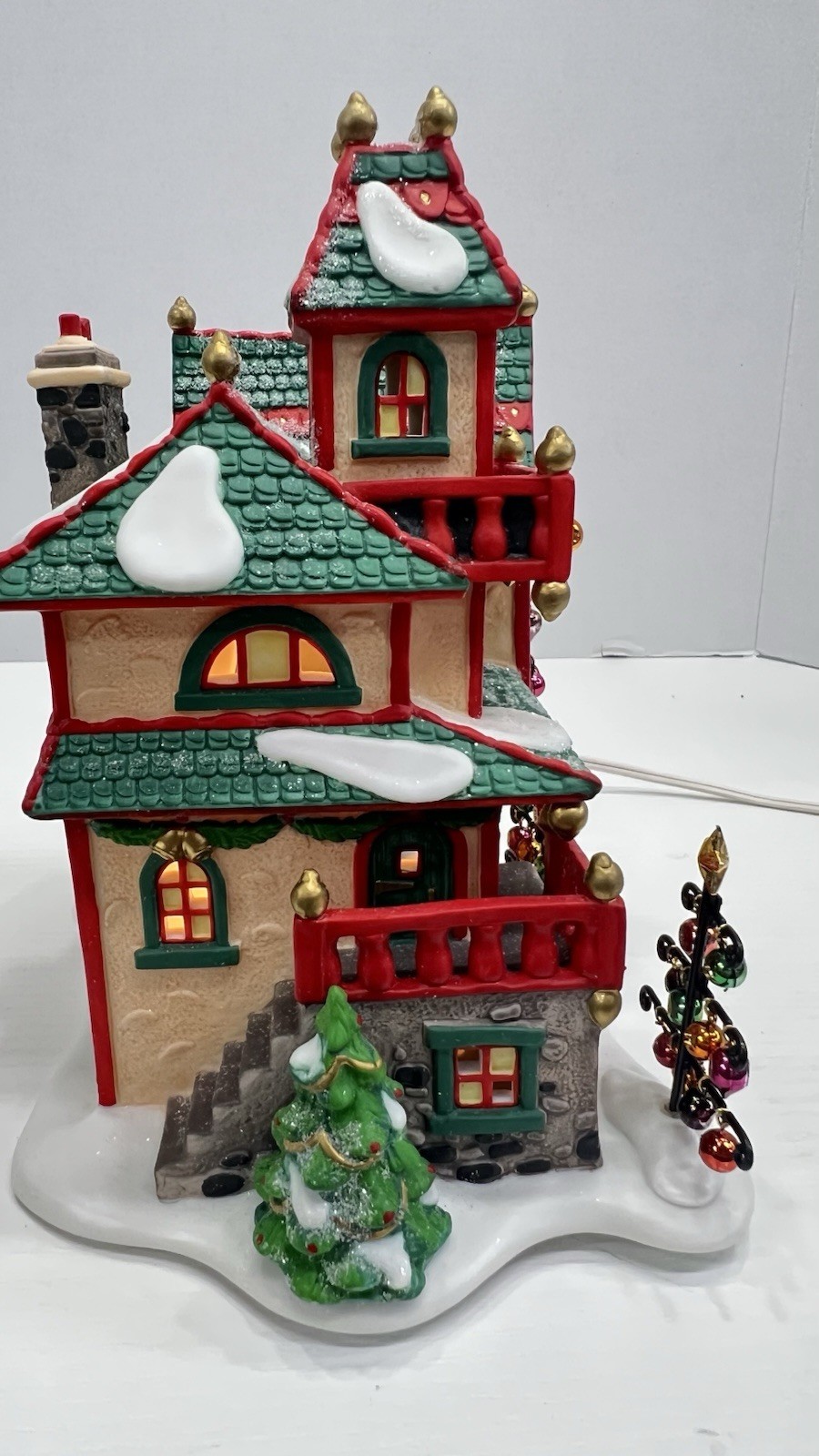 Dept 56 North Pole Series “Glass Ornament Works” 56396 Retired 1997 Excellent !