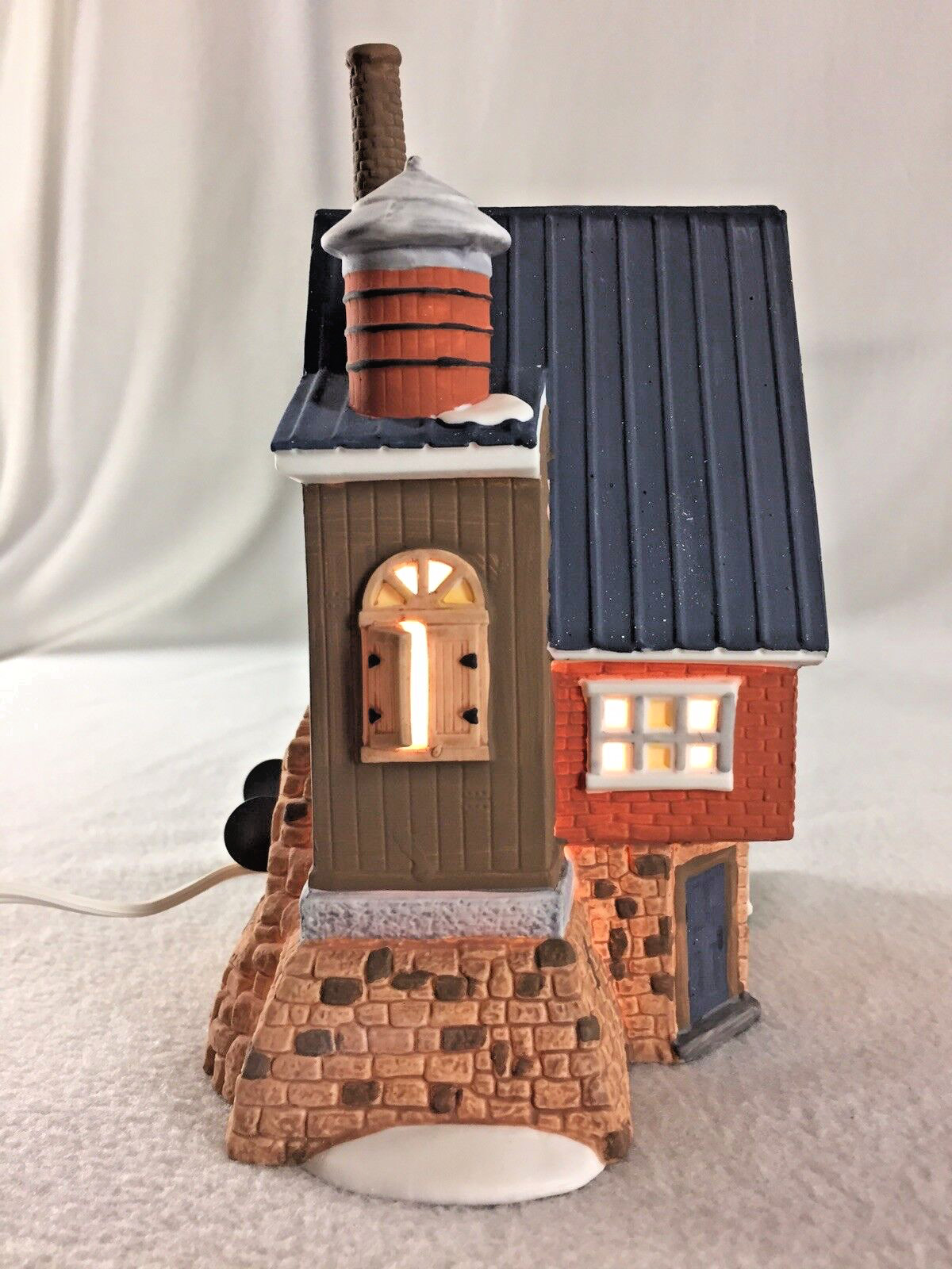 Dept 56 Yankee Jud Bell Casting New England Village Series # 56430 1992