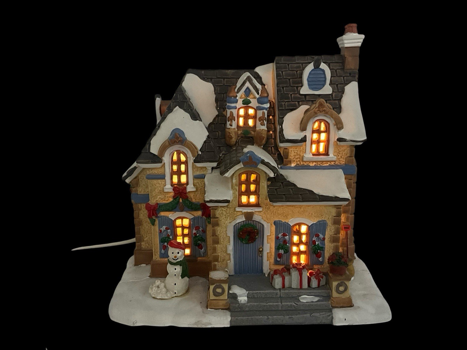 Lemax Christmas Village Pierre’s Christmas Building 35504 Lighted 2013 Retired
