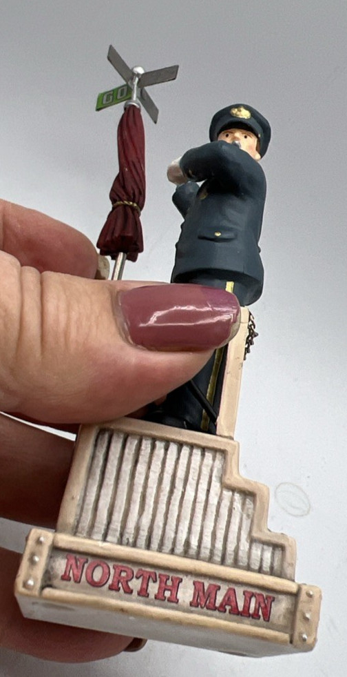 Traffic Policeman #59421 Department 56 Christmas In The City Holiday Figurine
