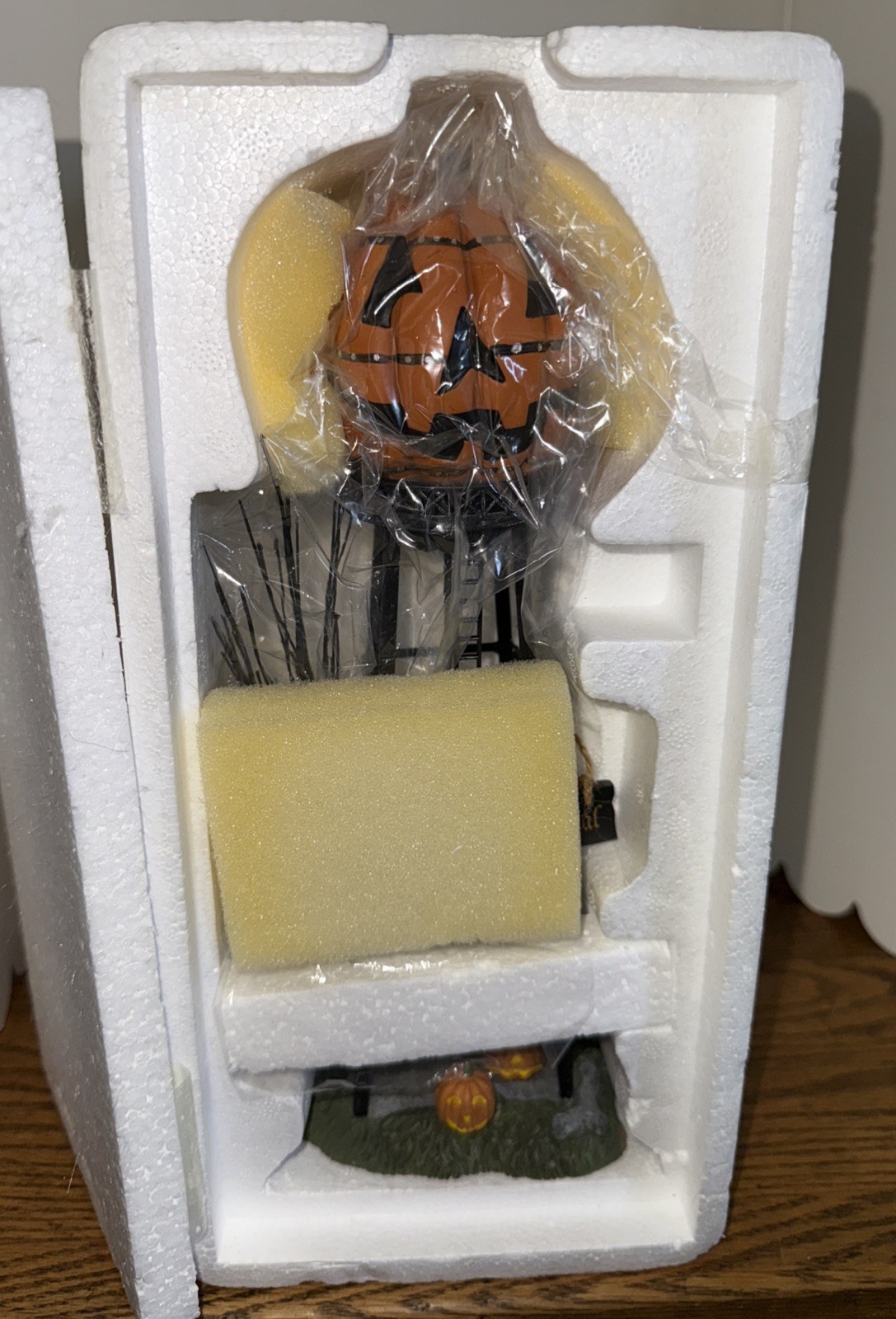 Dept 56 Halloween Village Accessory Haloween Pumpkin JOL Water Tower #56.53223