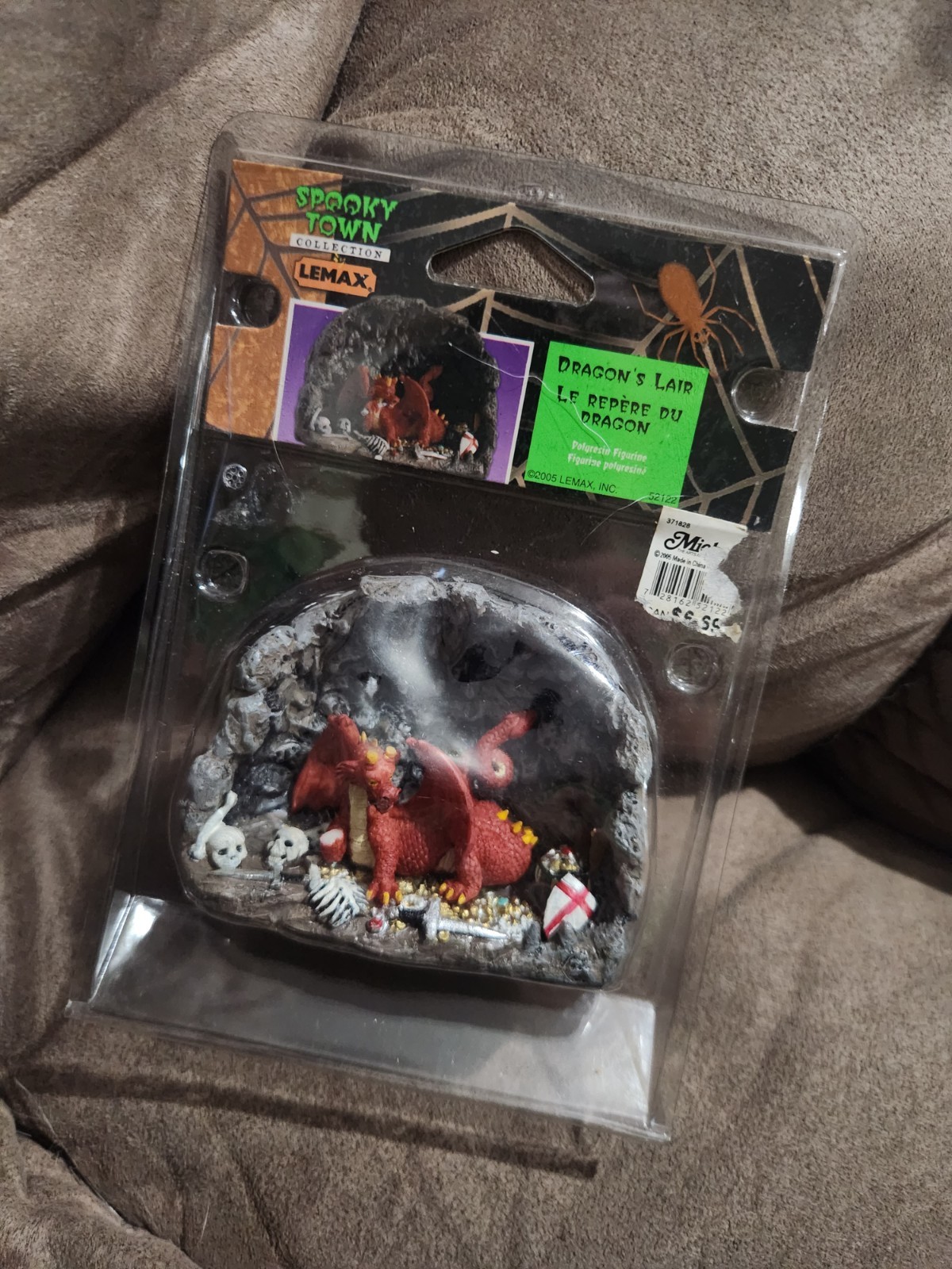 Lemax Spooky Town Dragon’s Lair 52122 Halloween Village Figurine 2005 Retired
