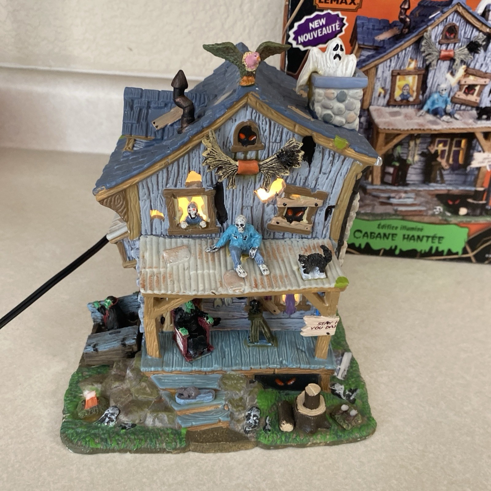RARE Lemax Spooky Town Haunted Cabin 2010 Limited Edition With Box!