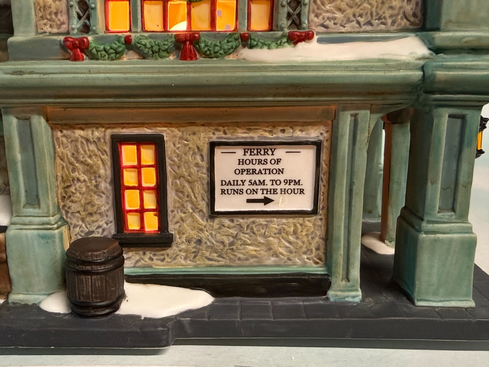 DEPT 56 CHRISTMAS IN CITY- EAST HARBOR FERRY TERMINAL 59254 COLLECTOR’S EDITION