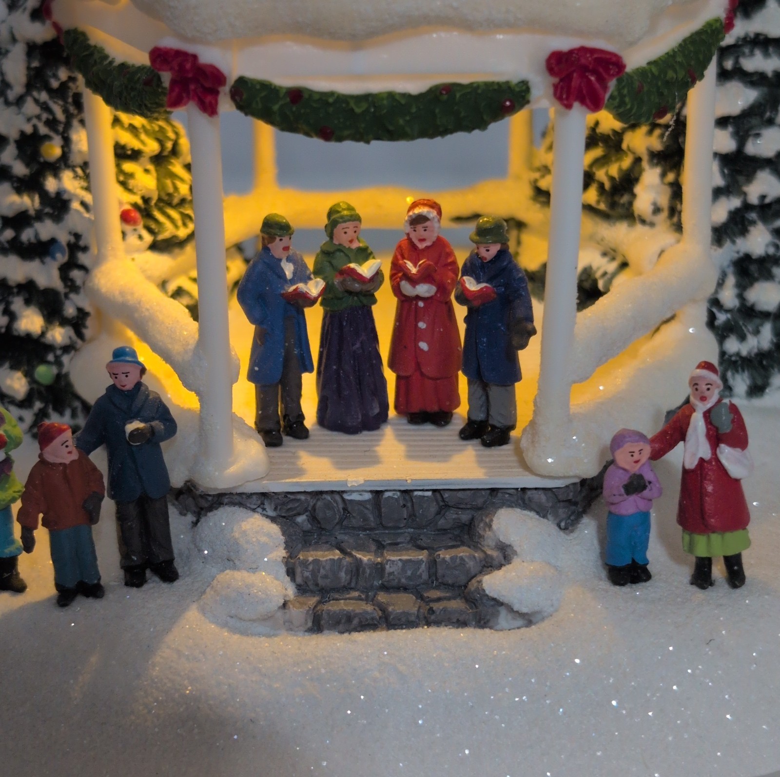 Thomas Kinkade Sweet Sounds Of Christmas Lighted Carolers Gazebo 2023 Teleflora