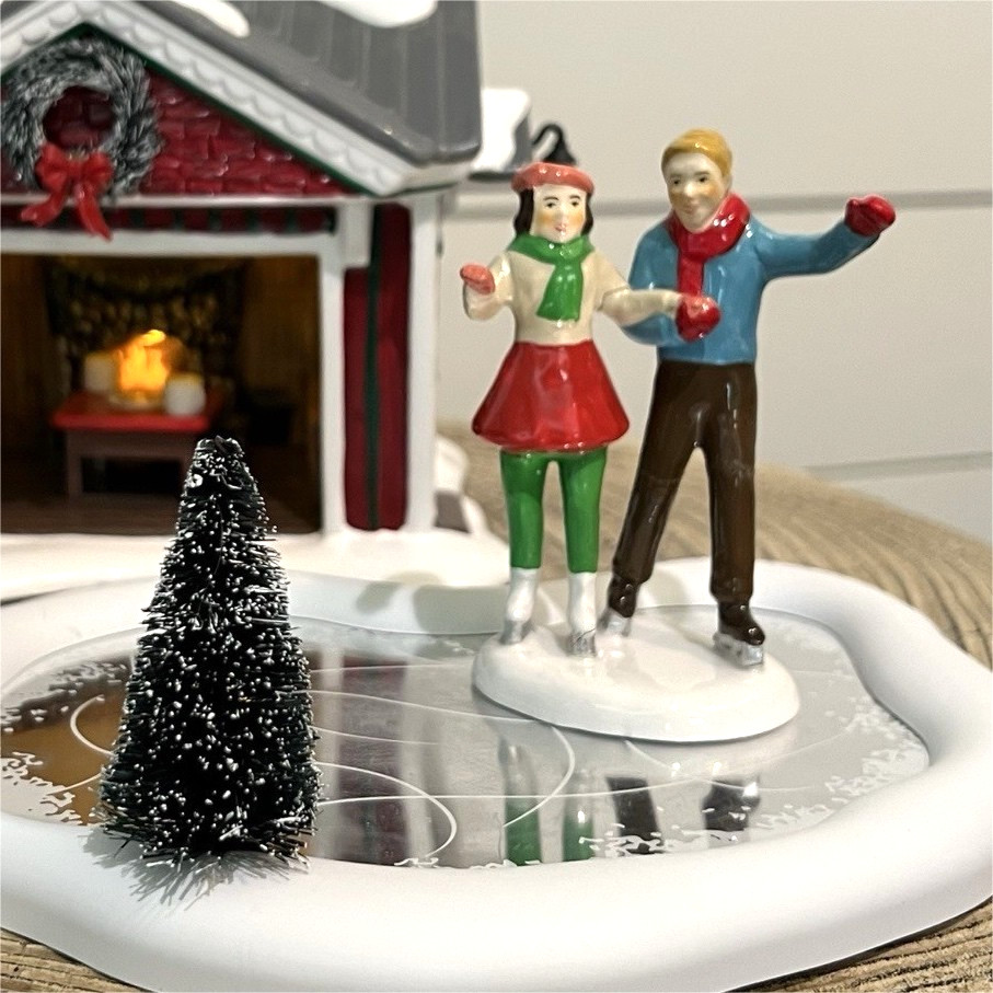 Dept 56 Snow Village – Holiday Skating Party (2019) RARE!! (READ)