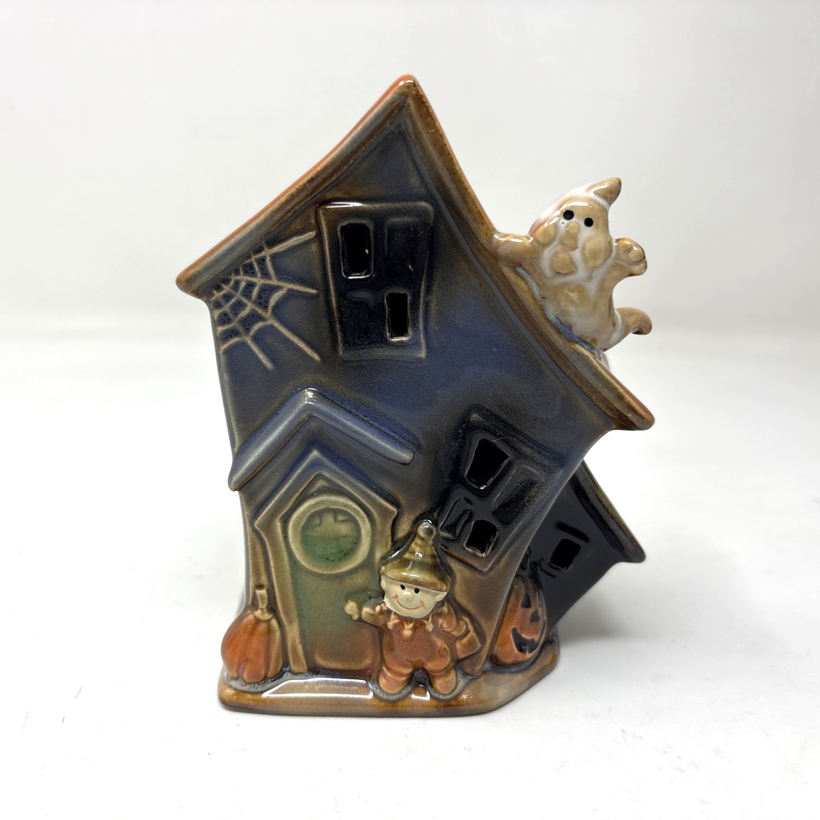 Halloween Haunted House Ceramic Figurine Orange Roof Ghost Pumpkin Scarecrow 5″