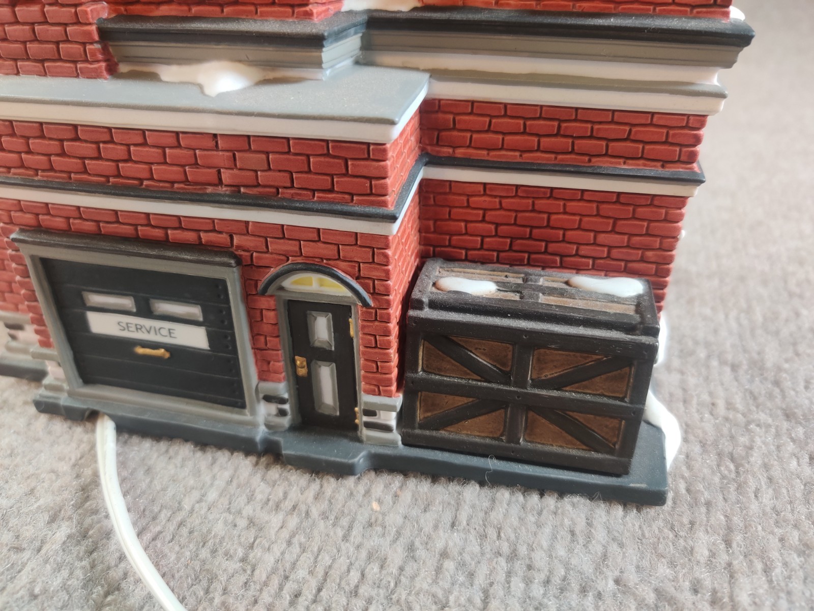 Department 56 Harley Davidson City Dealership Snow Village 59202 Lights Up