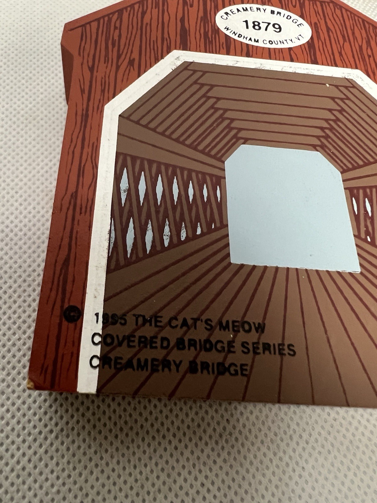 Cats Meow Village Shelf Sitter Covered Bridge Series Lot Of 4