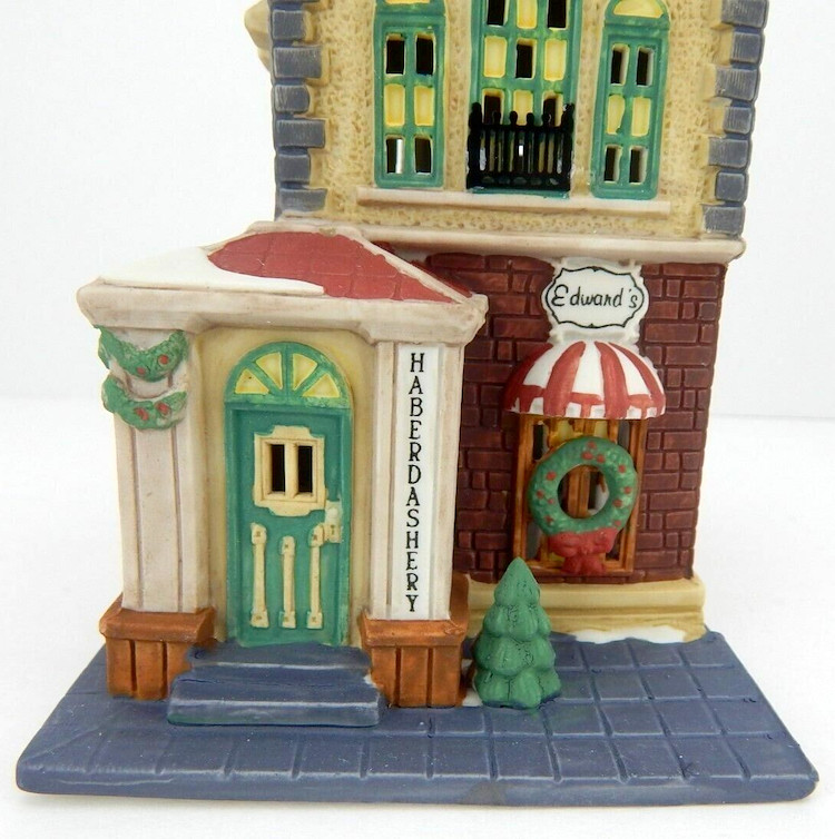 HABERDASHERY 1 OF 3 UPTOWN SHOPS # 55311 DEPT 56 RETIRED Christmas in the City