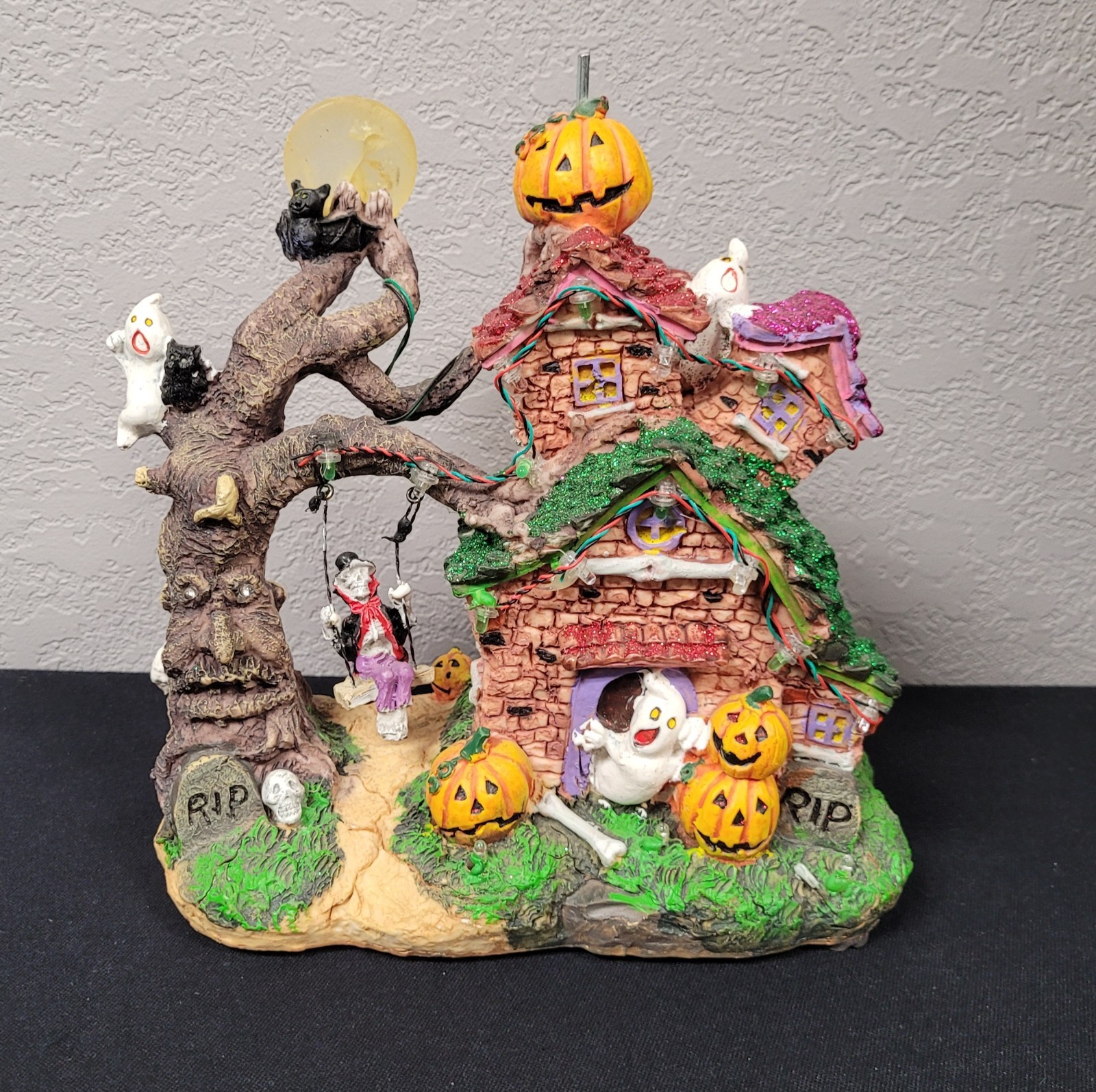 Target LED Village With Flying Witch – Halloween Decoration 2009 See Description