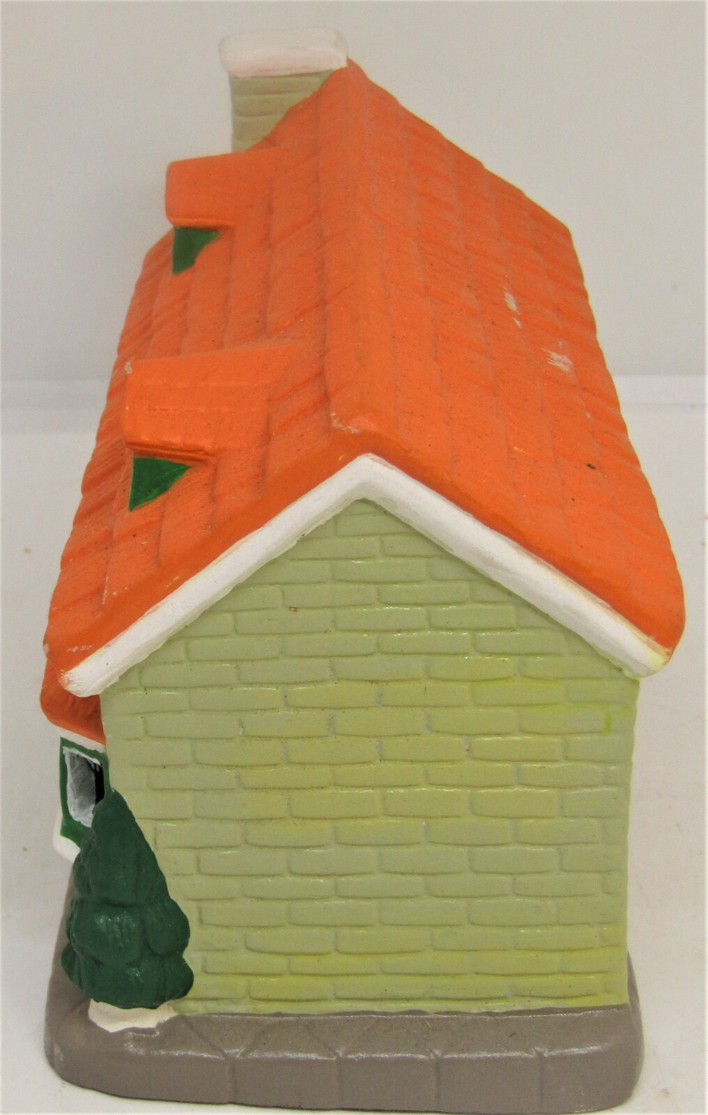 Vintage Hand Painted Ceramic House. 6 1/2″ X 4 1/4″.