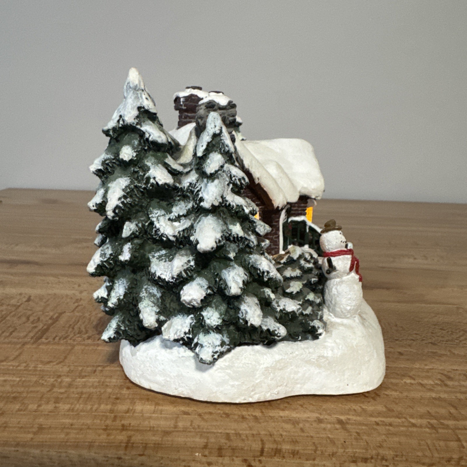 Vintage A Village Christmas Thomas Kinkade Teleflora Lighted House 2002 Works