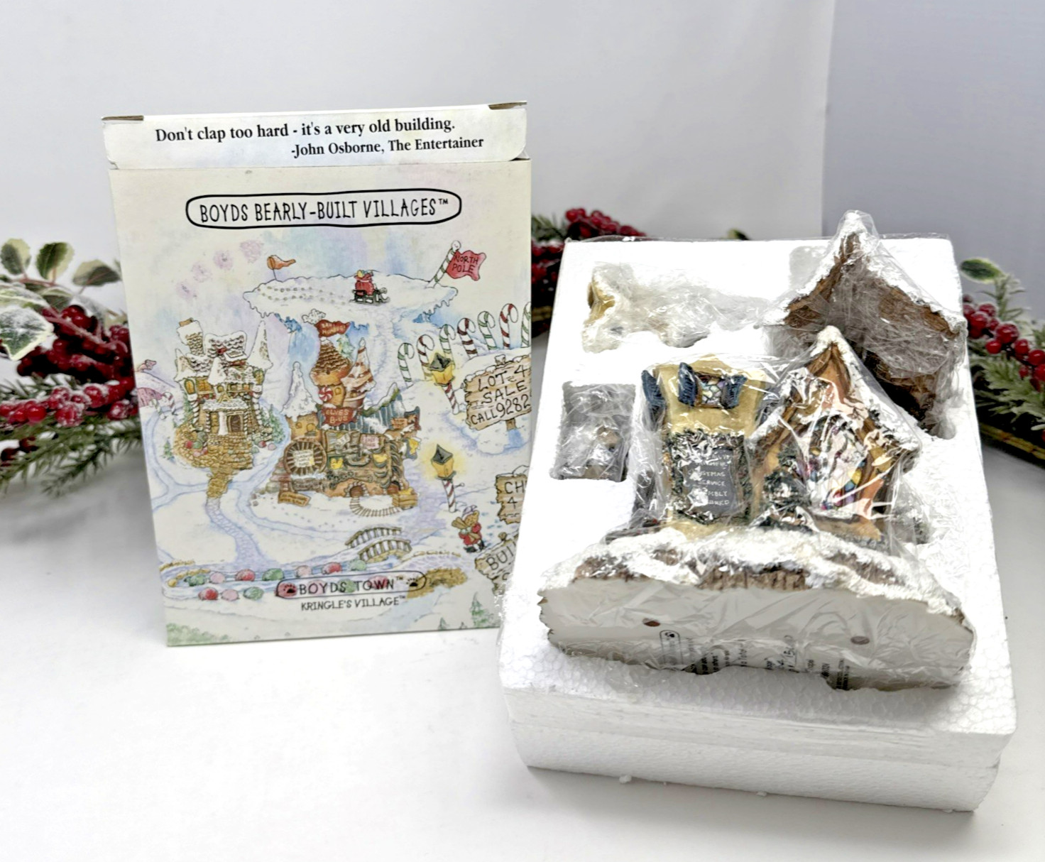 Boyds Bears Bearly Built Village Kringles Village St Nicholas Chapel NIP