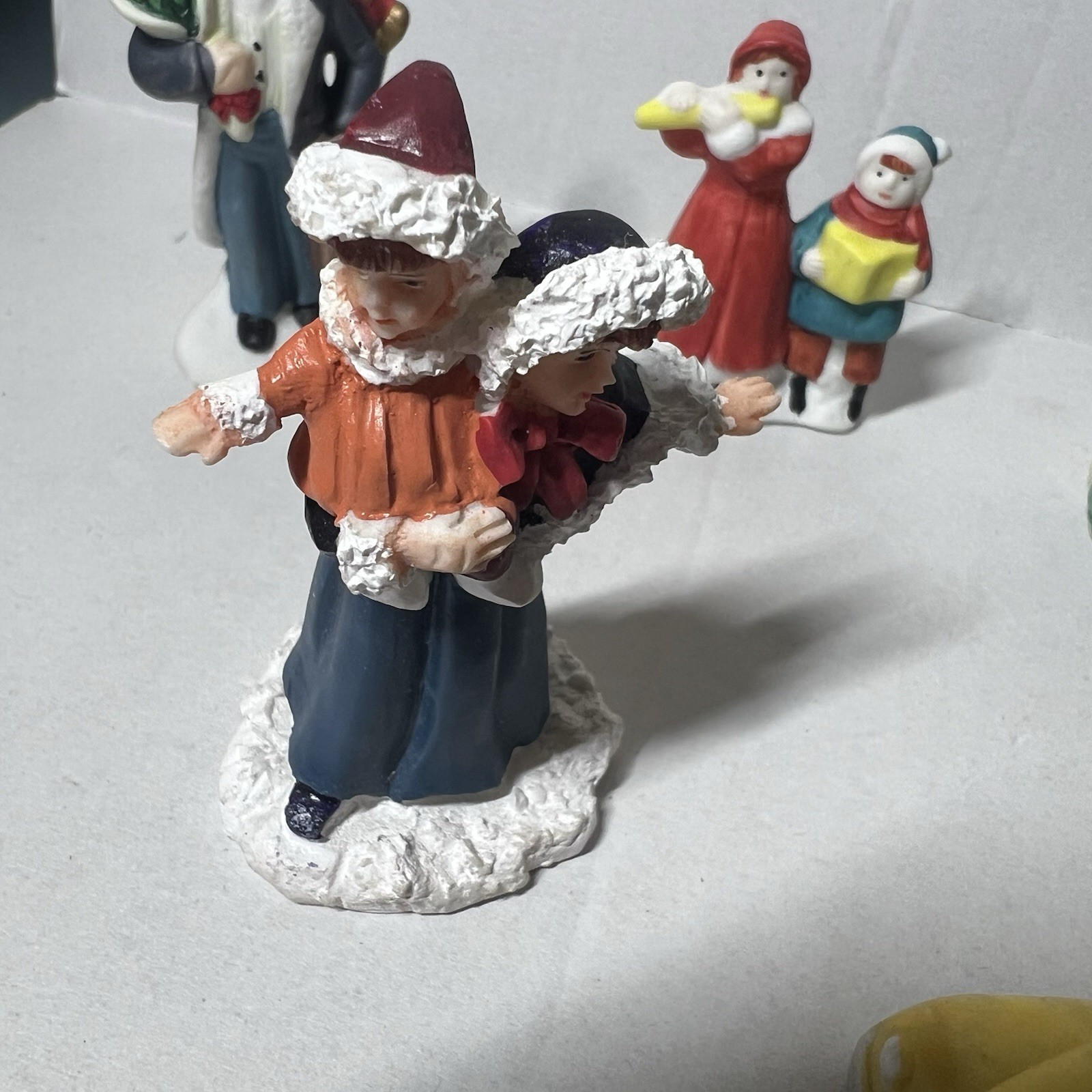 Vintage 1991 1993 Hand Painted Christmas Village Figurine Lot Taiwan Carriage 7