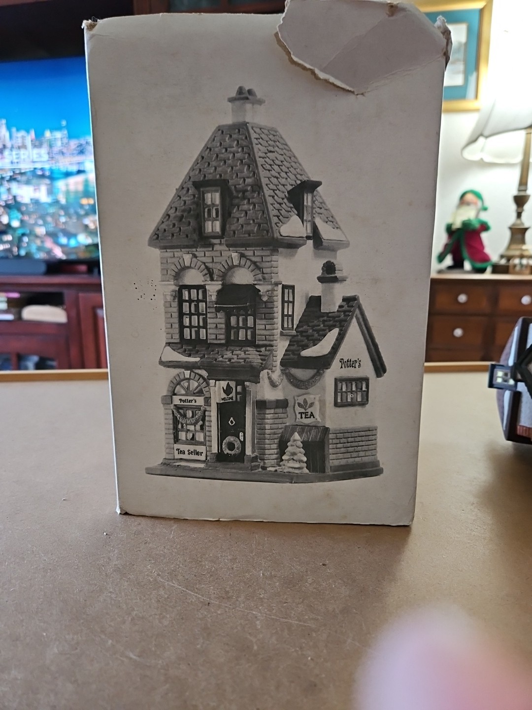 Dept 56 Heritage Village Christmas in The City Series “Potters Tea Seller” 58807