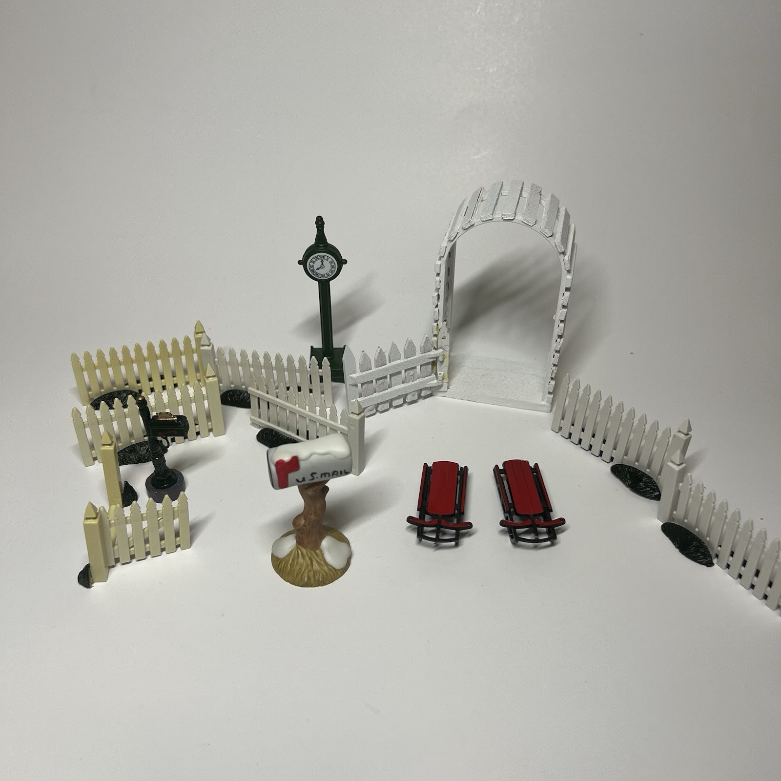 Lemax Dept 56 Lefton Christmas Village Accessories Lot Fences Arbor Clock Sleds