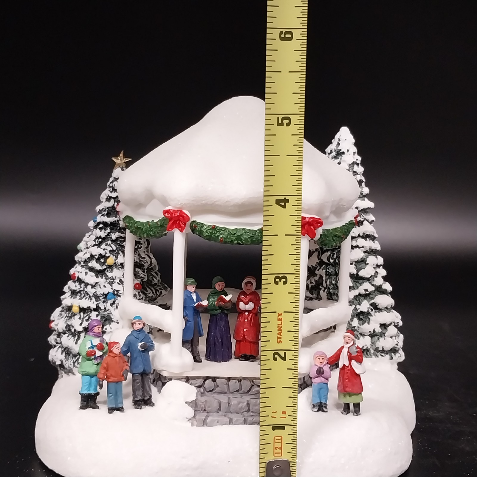Thomas Kinkade Sweet Sounds Of Christmas Teleflora Lighted Gazebo 2023 Village