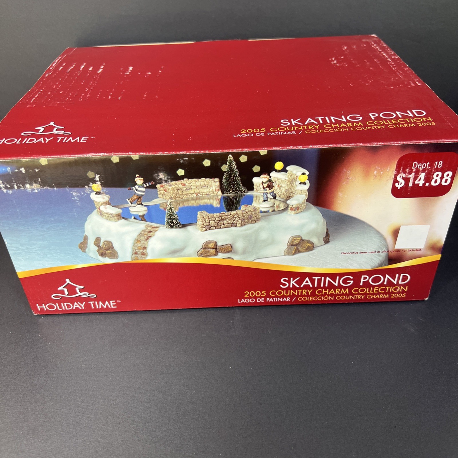 VTG Holiday Time Skating Pond Christmas 2005 Country Charm Collection W/ Box