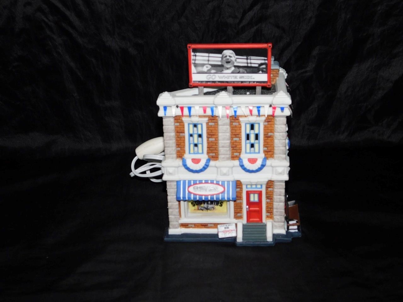 Department 56 Chicago White Sox Souvenir Shop Christmas in the City Baseball MLB